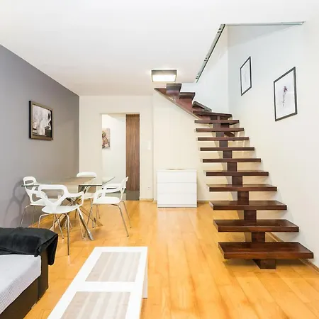 Radziwillowska Old Town Deluxe Wawelofts