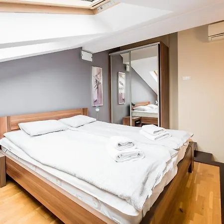 Radziwillowska Old Town Deluxe Wawelofts *