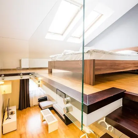 Radziwillowska Old Town Deluxe Wawelofts Апартаменты