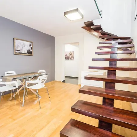 Radziwillowska Old Town Deluxe Wawelofts 아파트 *