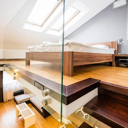 Radziwillowska Old Town Deluxe Wawelofts 아파트